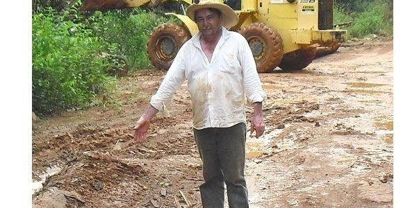 tita-solicita_melhotria-na-estrada-morena