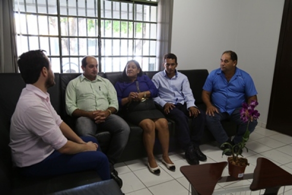 Vereadores cobram do governo a retomada da licitação de pavimentação da BR 174