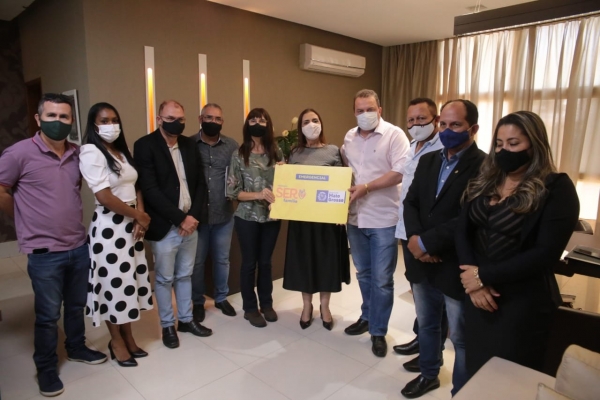 Ser Família Emergencial: Prefeitura de Aripuanã recebe 547 cartões do programa