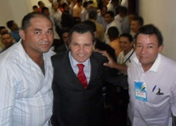 Vereadores Sargento Silva e Ceará e Diretor de escola apresentam projetos ao governador Silval Barbosa