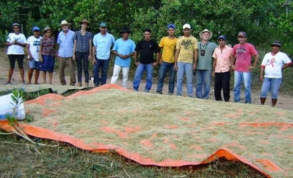 Vereadora Seluir leva curso a comunidade do PA - Lontra