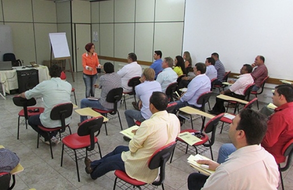 Vereador de Aripuanã participa do 4º Curso de Oratória da UCMMAT