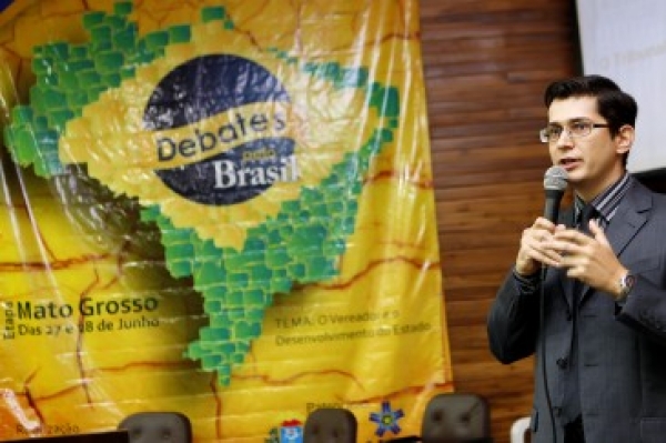 TCE-MT participa de evento da União das Câmaras de MT para capacitar vereadores