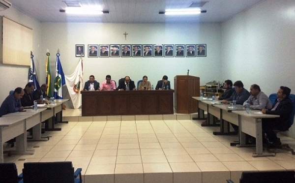 Câmara Municipal de Aripuanã realiza sessão ordinária