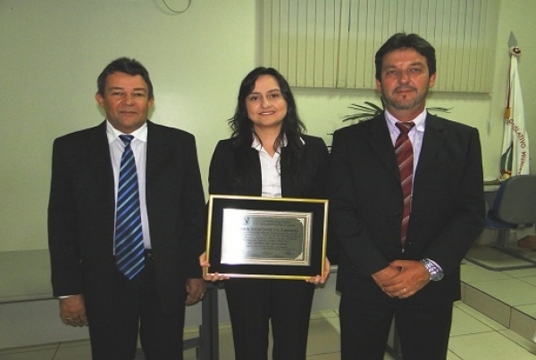 Juíza recebe título de cidadã Aripuanense
