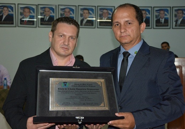 Diretor da empresa TOP NEWS recebe o Titulo de Cidadão Honorário Aripuanense