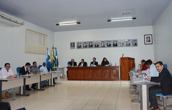 Aprovado projeto que autoriza aquisição de ônibus escolares para Aripuanã