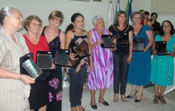 Câmara Municipal de Aripuanã realiza sessão solene em homenagem ao Dia da Mulher