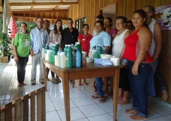 Vereadora incentiva comunidades a melhorarem suas rendas