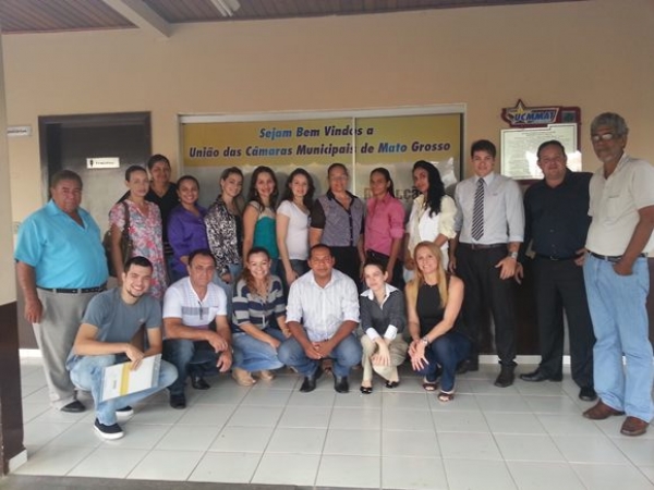 A Servidora Nereide Madeira participa do 3º Curso de Processo Legislativo na UCMMAT