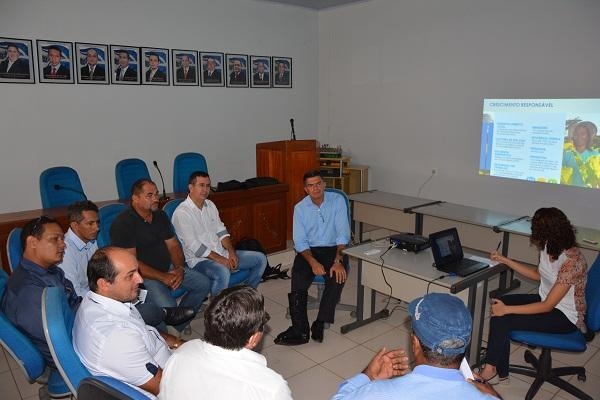 Votorantim Metais apresenta projeto a vereadores de Aripuanã