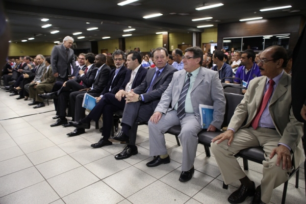 Ciclo de Capacitação Gestão Eficaz recebe 750 vereadores e assessores