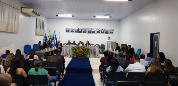 Assume nova mesa diretora da Câmara de Vereadores de Aripuanã