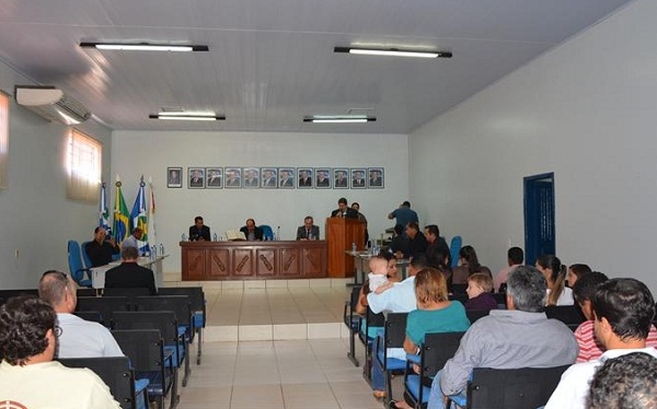 Câmara aprova projeto que regulamenta estatuto do servidor público efetivo